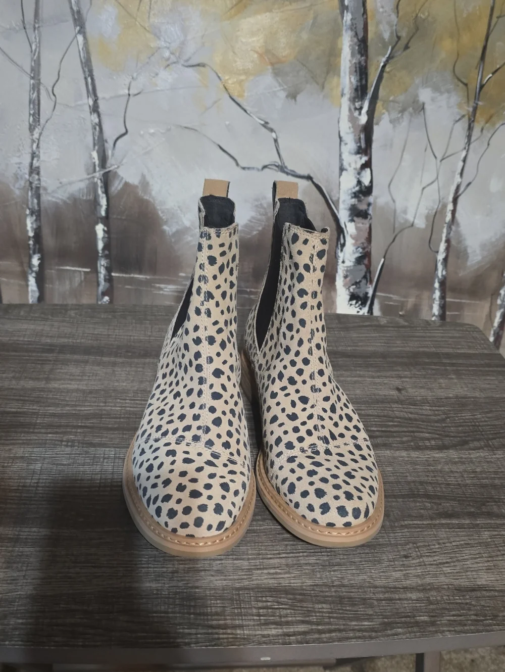 Tom's Women’s Beige Leopard Print Chelsea Boots